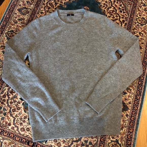 NWOT Cashmere Sweater - Picture 1 of 6